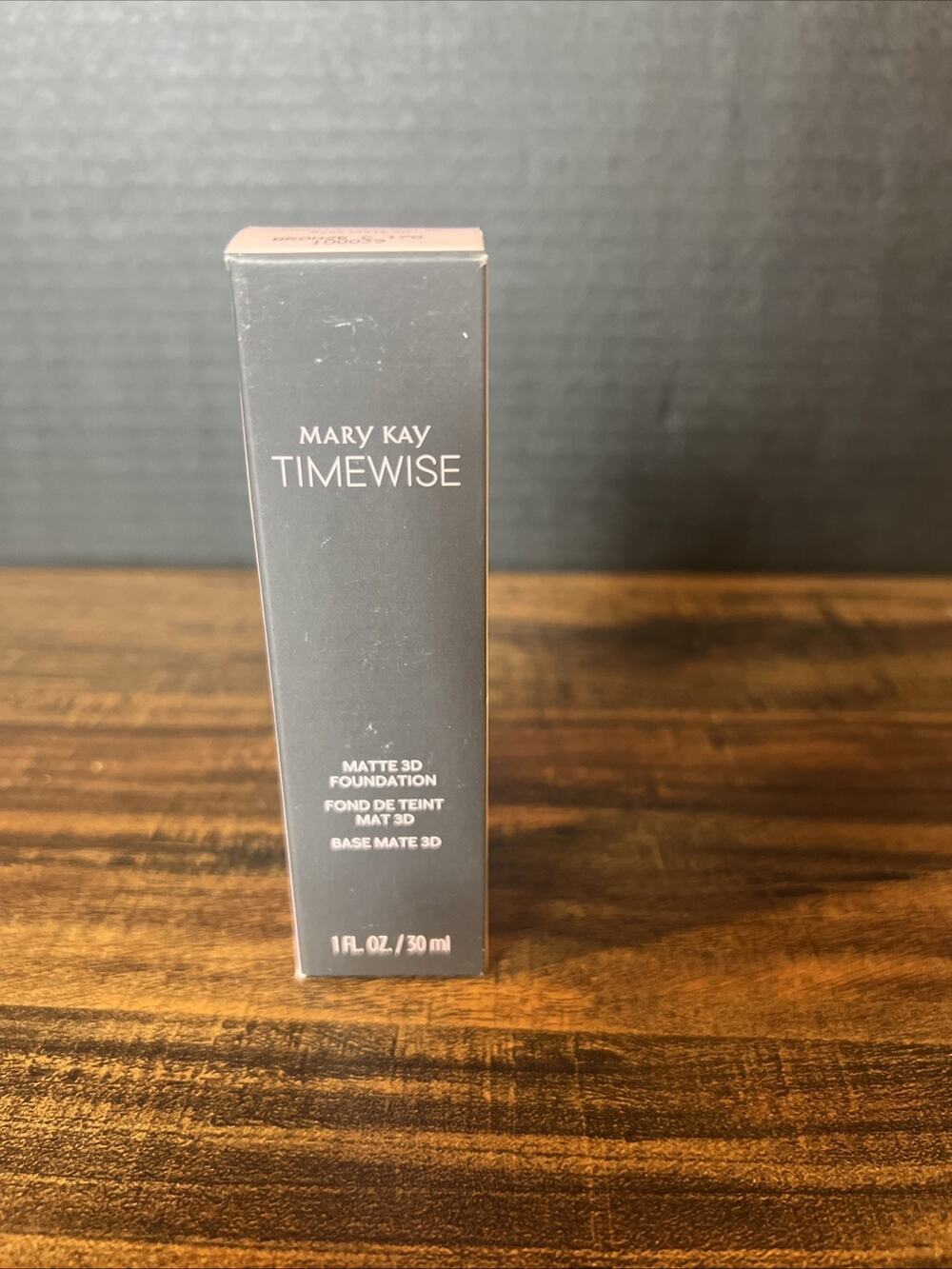 Mary Kay TimeWise Matte 3D Foundation Bronze C 170